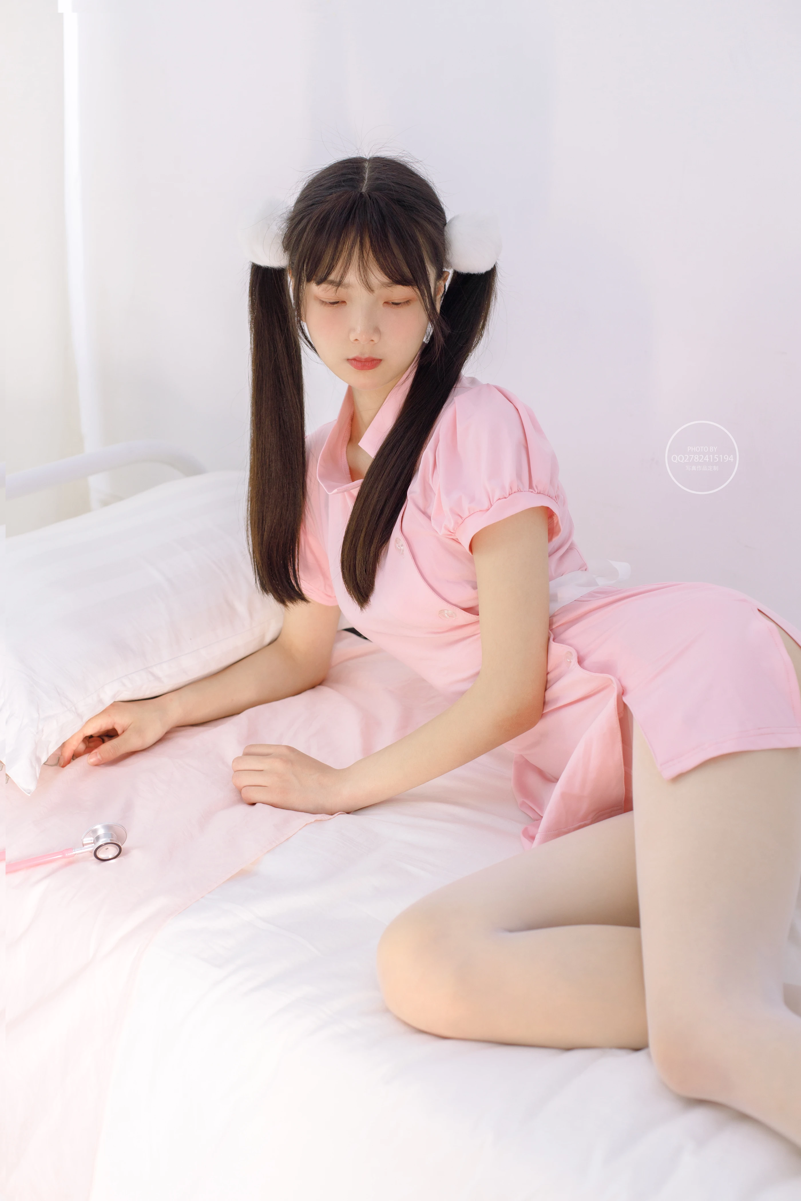 森萝财团 有料 NO.041粉嫩护士服白丝 [62P]插图1